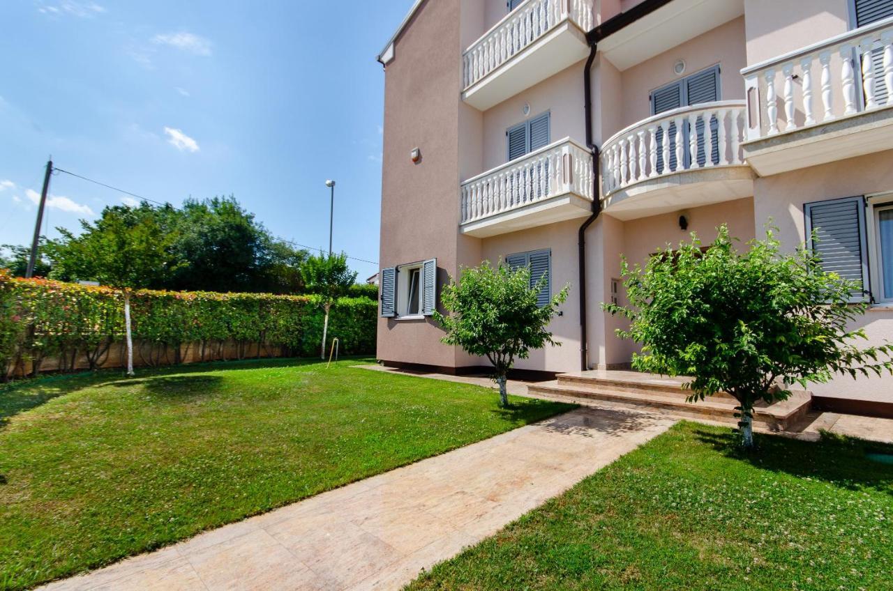Villa Juliana Rovinj Exteriör bild